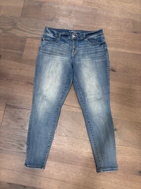 Women’s Maurices M Jeans, Mid-Rise Fit, Size XL Long